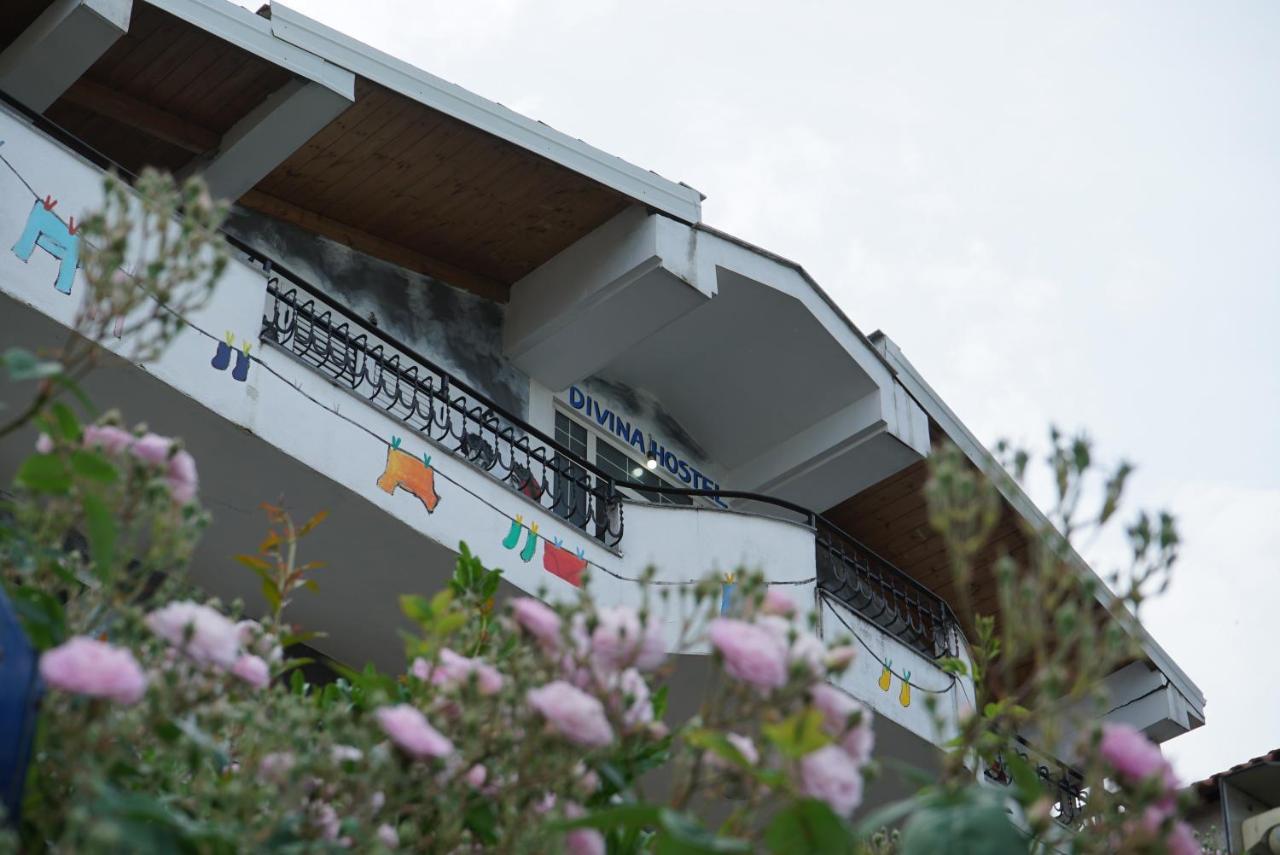 Divina Hostel Tirana Exterior photo